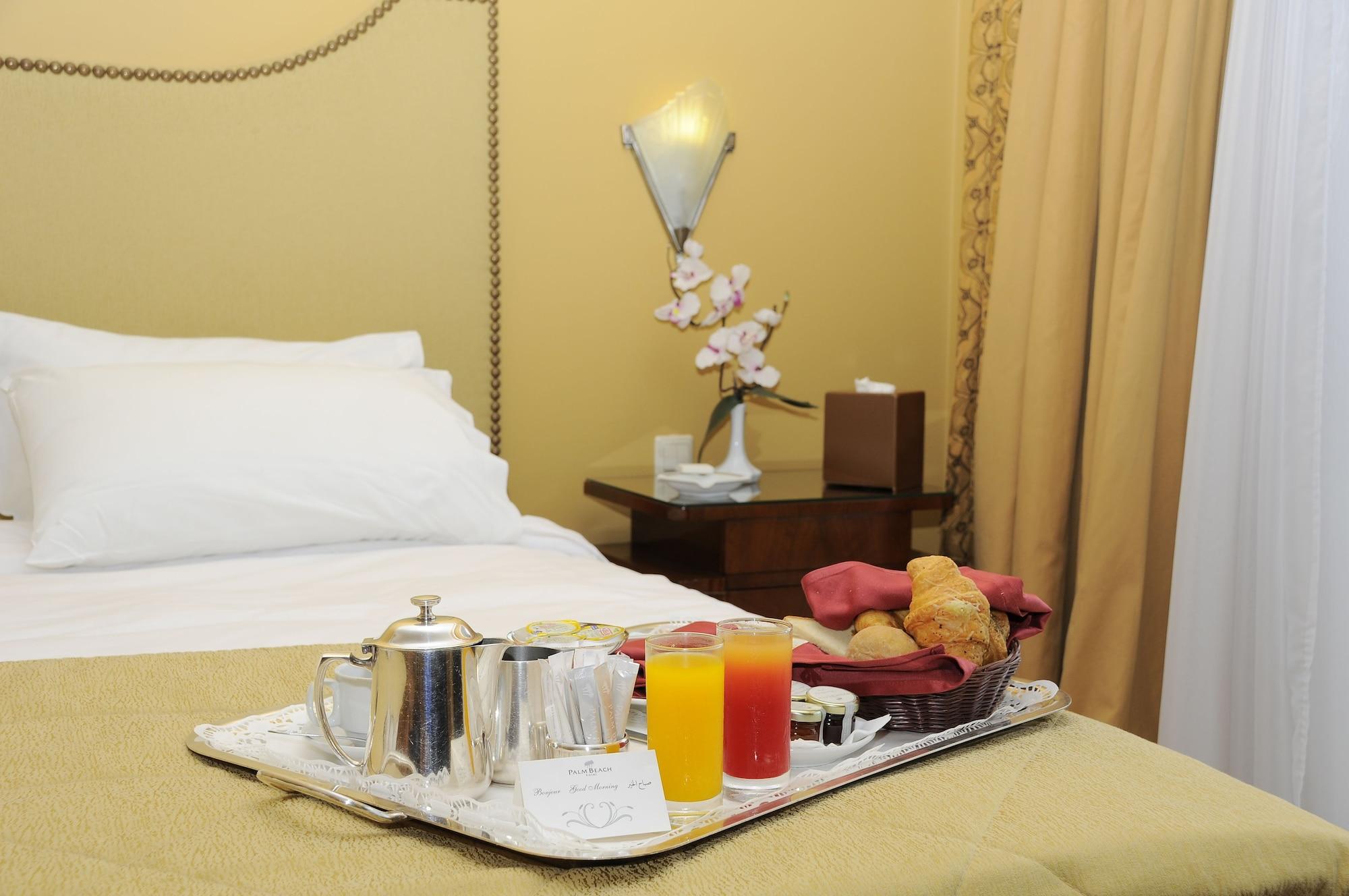 Warwick Palm Beach Hotel ベイルート エクステリア 写真