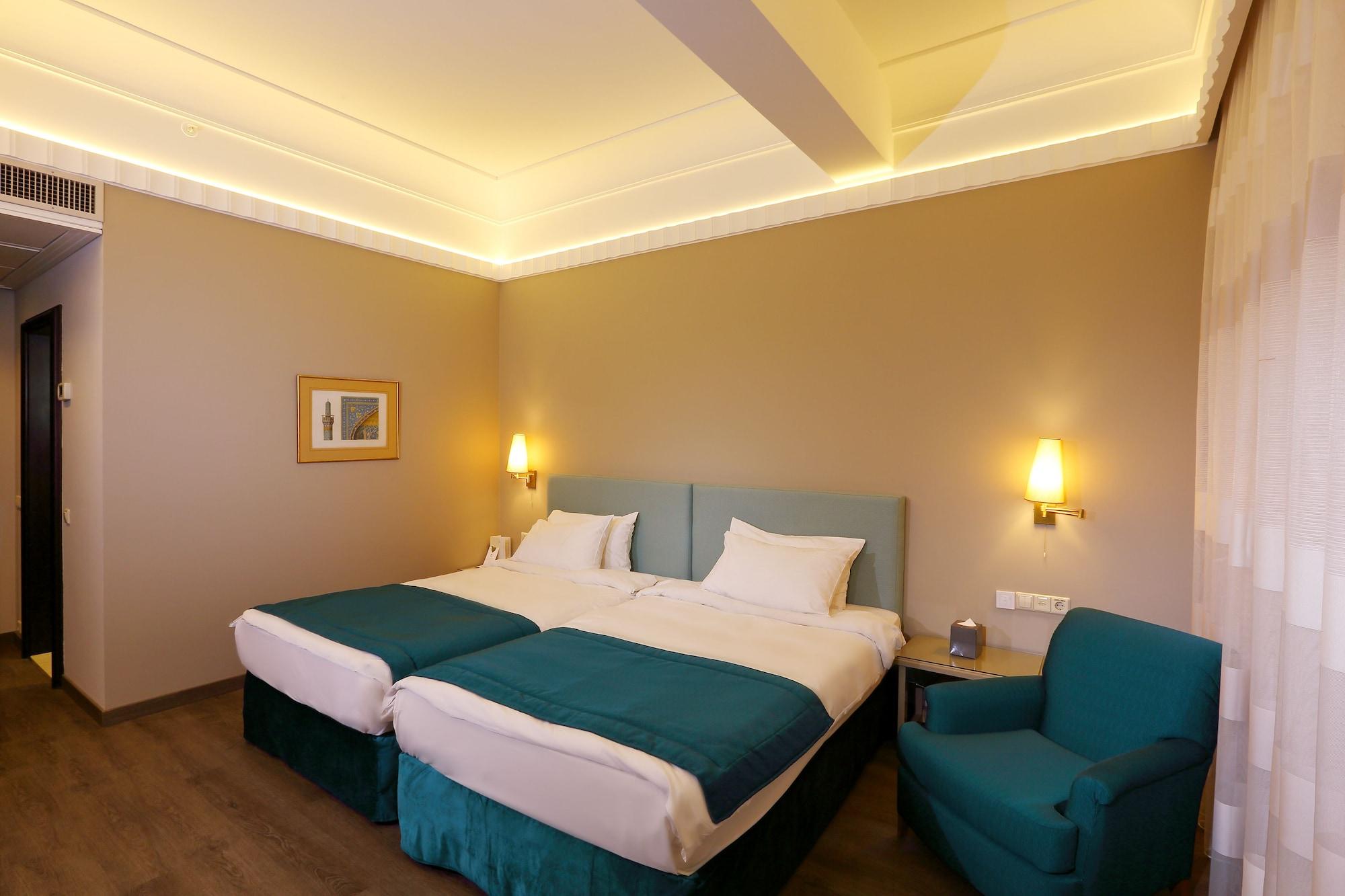 Warwick Palm Beach Hotel ベイルート エクステリア 写真