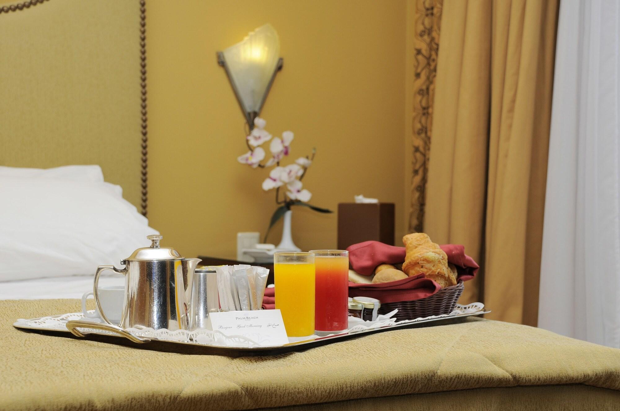 Warwick Palm Beach Hotel ベイルート エクステリア 写真
